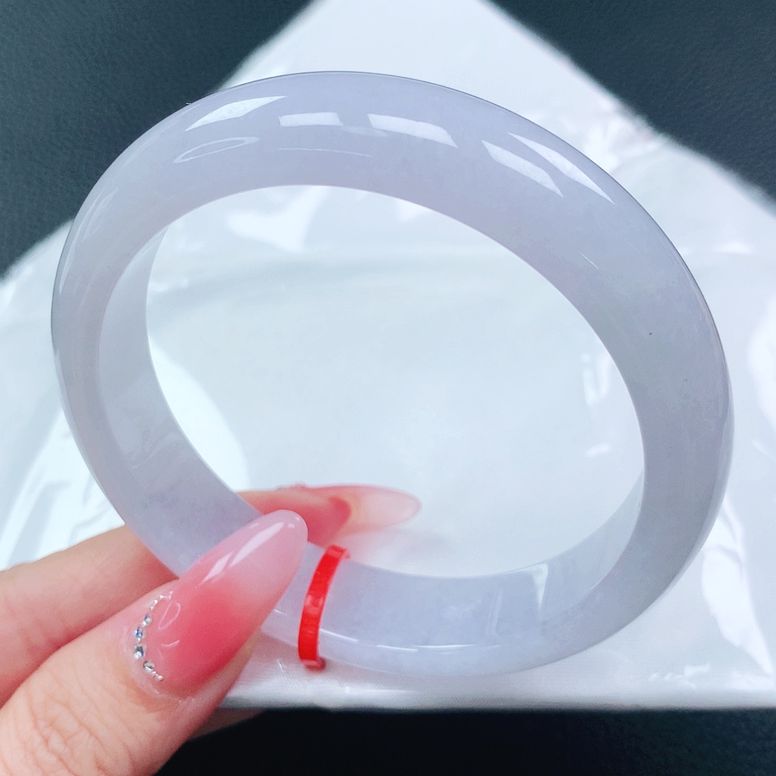 翡翠手镯未镶嵌59圈