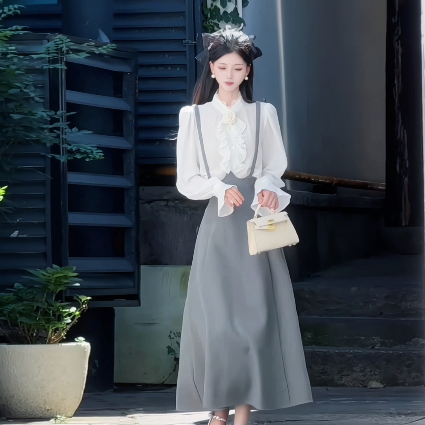 拉夏贝尔/25初秋新款法式修身气质通勤百搭上衣+背带裙 10589 LQJ