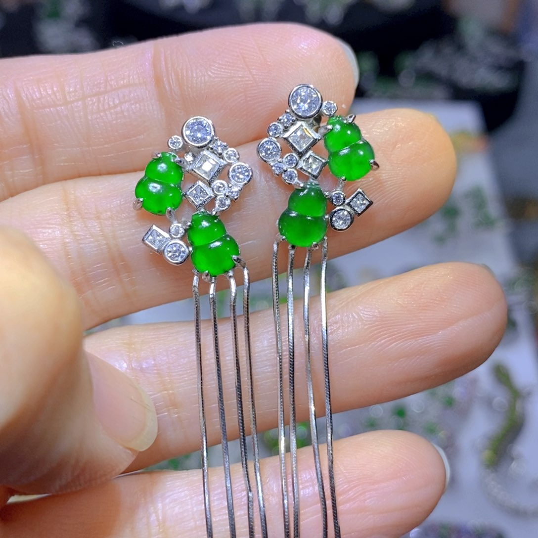 翡翠颈饰银S925镶嵌天然翡翠