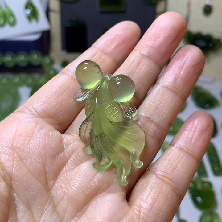 岫玉颈饰未镶嵌吊坠