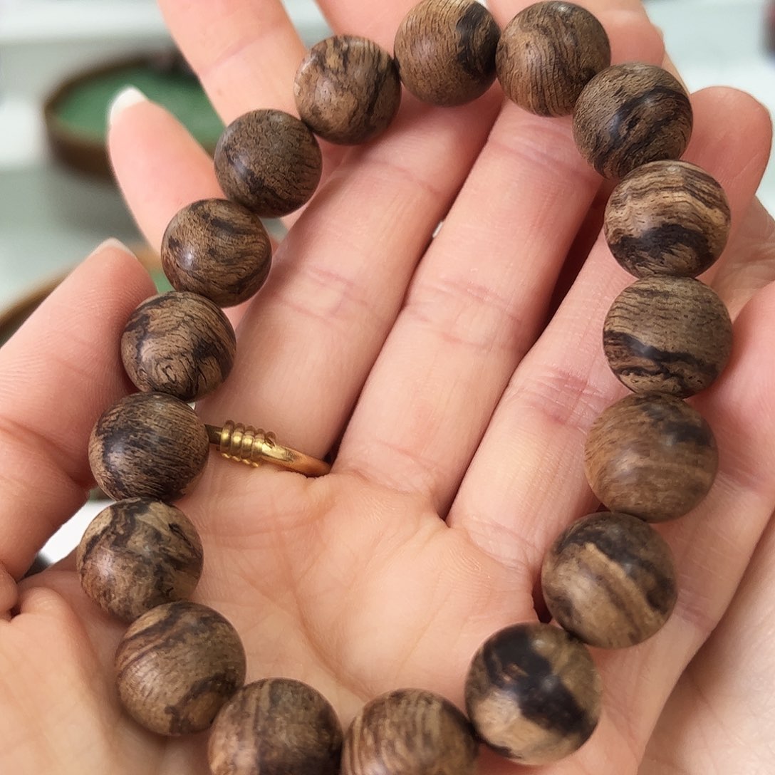 沉香手串天然野沉香 手串 西马 1.32 重:14.21g