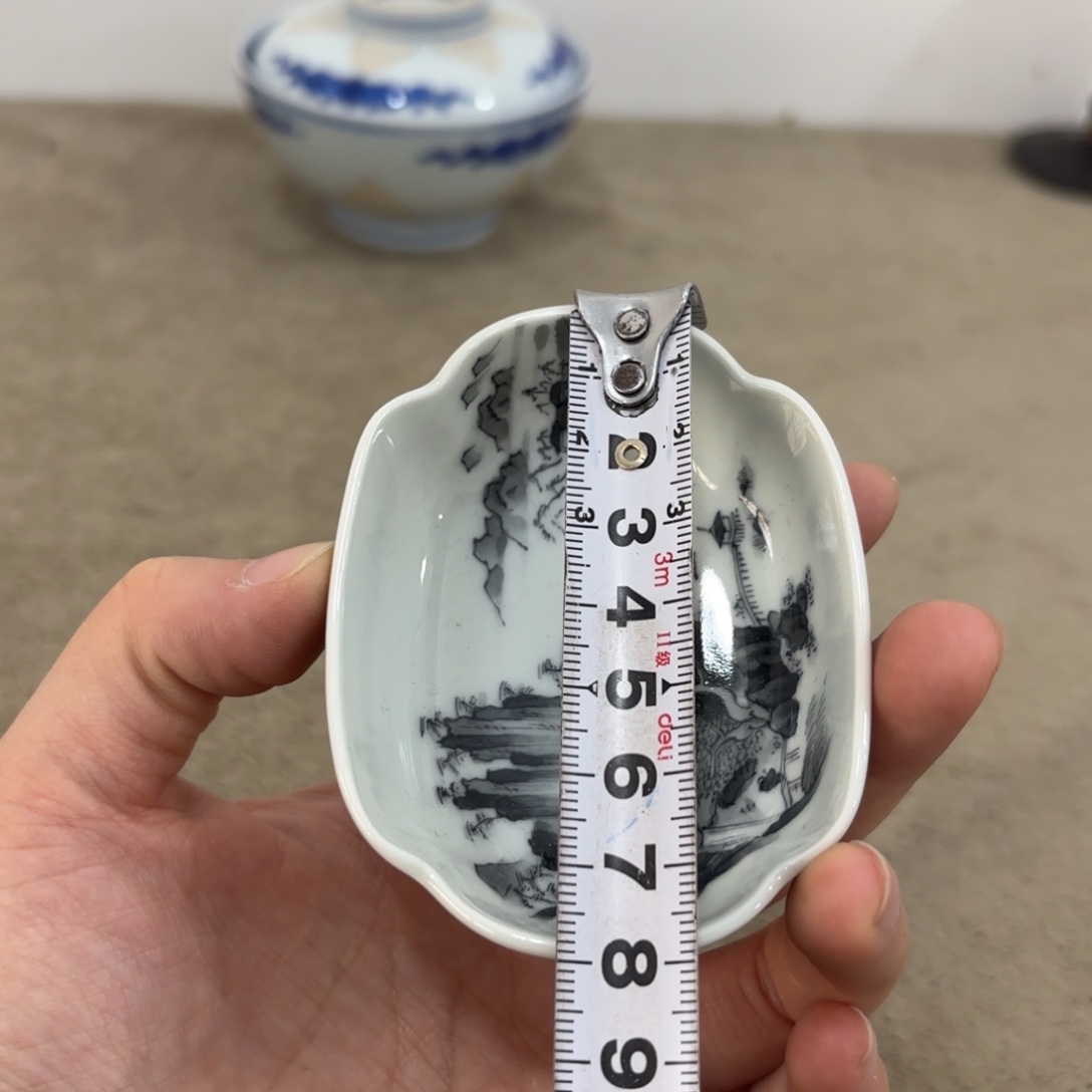 瓷片非常好看漂亮的物品 