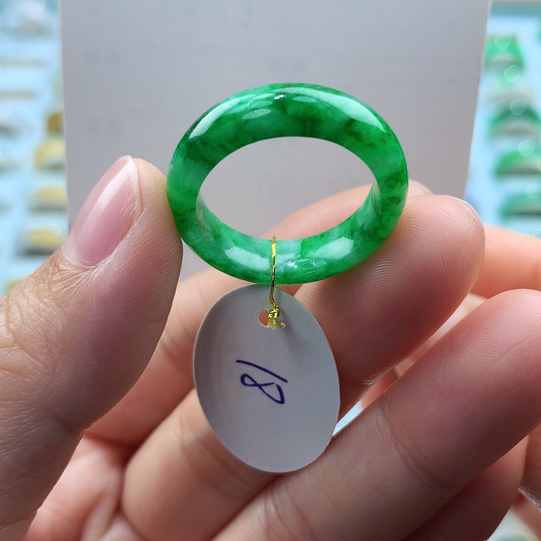 翡翠戒指未镶嵌18圈