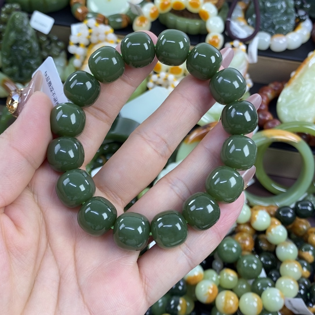 ****.和田玉（糖玉）未镶嵌手串