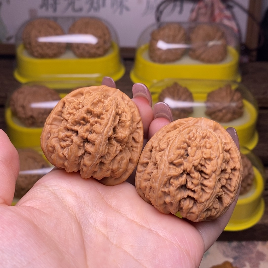 文玩核桃把件全品42尺自然桩大粗筋