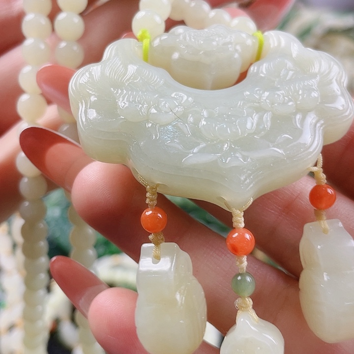 未镶嵌和田玉挂件