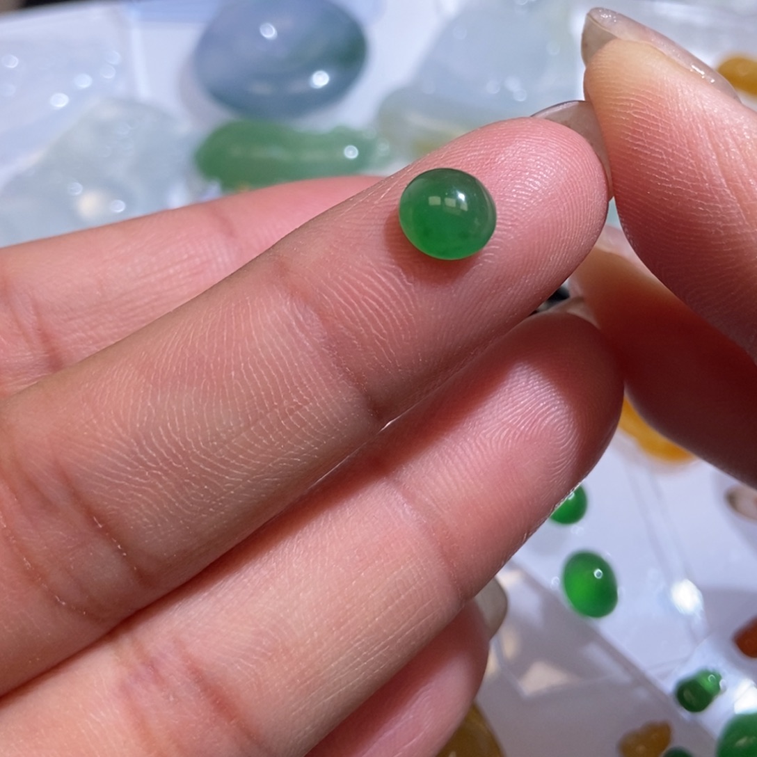 未镶嵌定制翡翠翡翠6.9/6.7/3.2