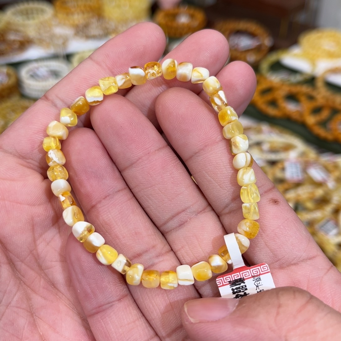 蜜蜡未镶嵌手链4.8mm