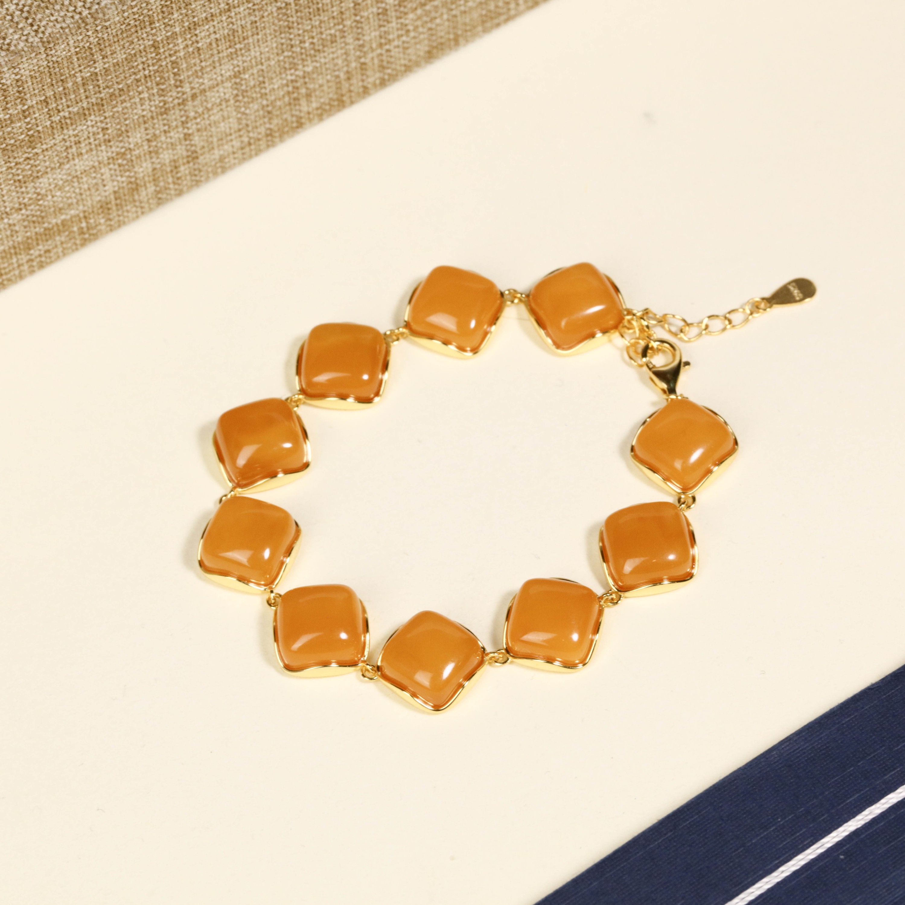 925银镶蜜蜡方形蛋面手链LCXCC0104337