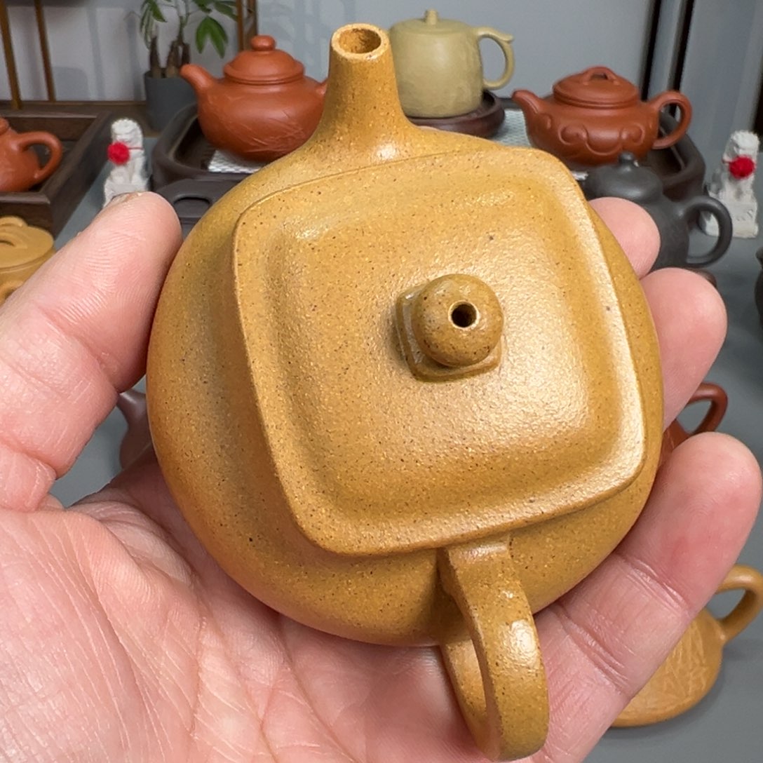 紫砂茶壶黄金段乾坤