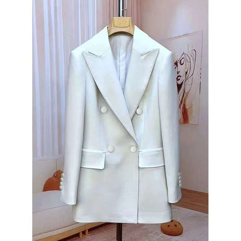 芊芊推荐 羊毛西装外套女时尚职业西服高级感双排4扣9001