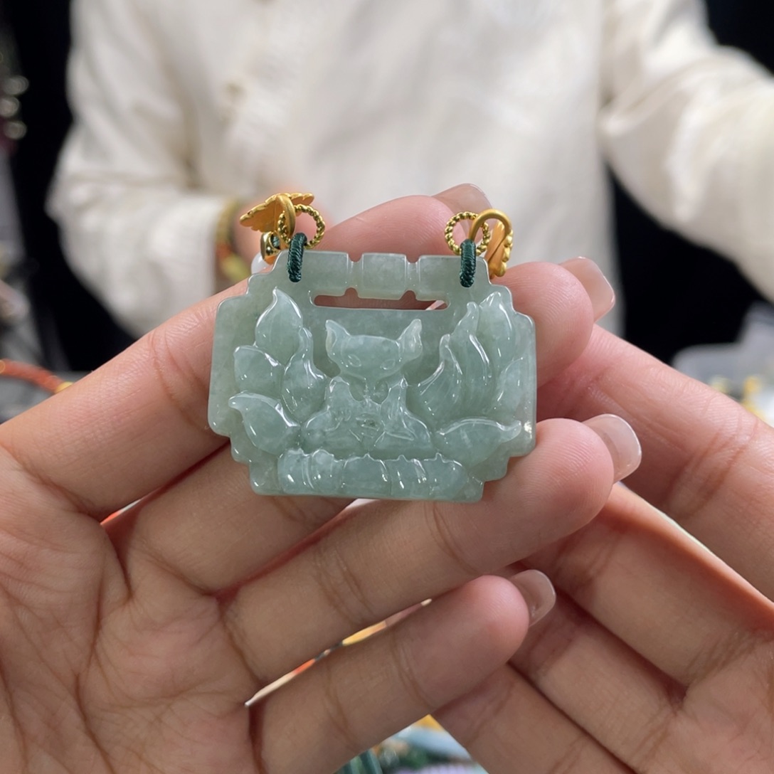 翡翠颈饰未镶嵌代编织