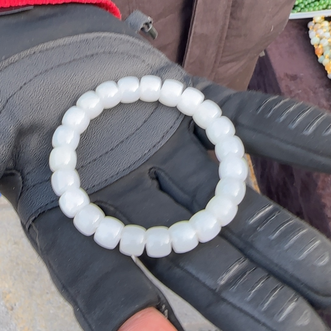 和田玉未镶嵌颈饰卡十米直切