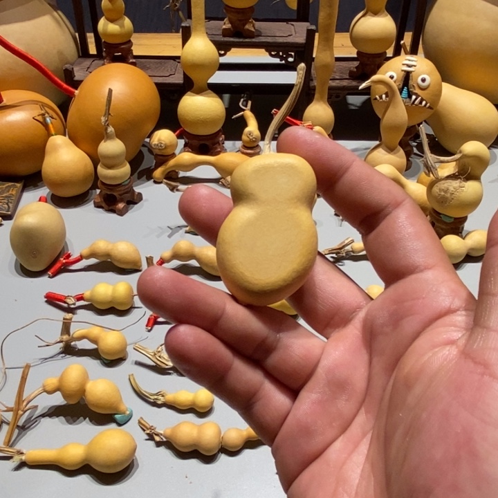 饱***.大叶紫檀（黑酸枝木类）