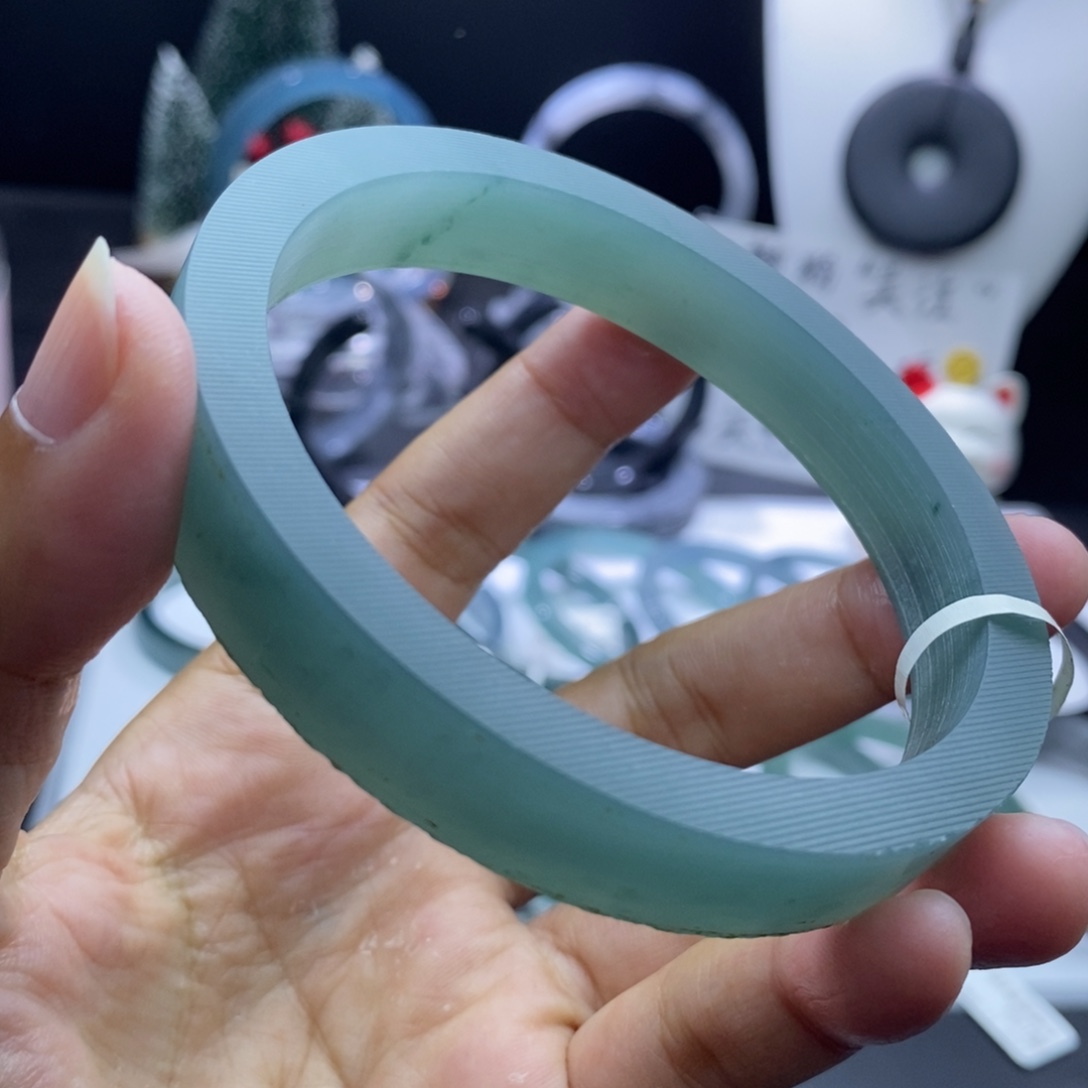 花***爷定制翡翠未镶嵌手镯晴水绿正圈