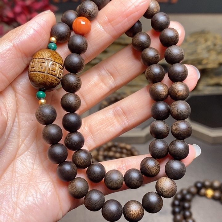 沉香手串越南芽庄紫棋楠0.8➕红土沉香木雕设计