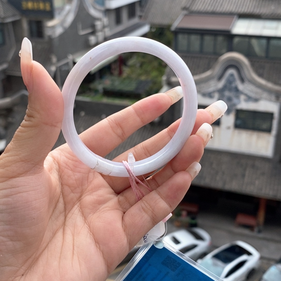 翡翠手镯未镶嵌58圈口