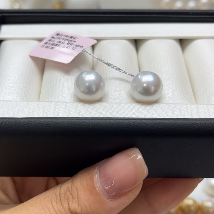 海水珍珠耳饰18K金镶嵌12-13mm
