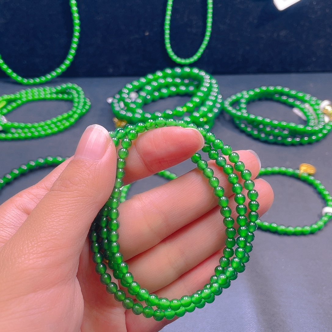 翡翠未镶嵌颈饰卡4