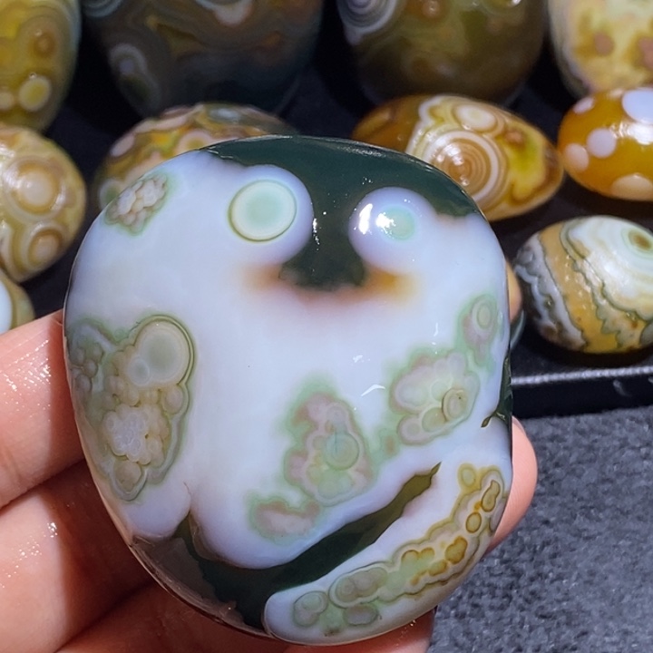 玛瑙/玉髓未镶嵌珠宝奇石10