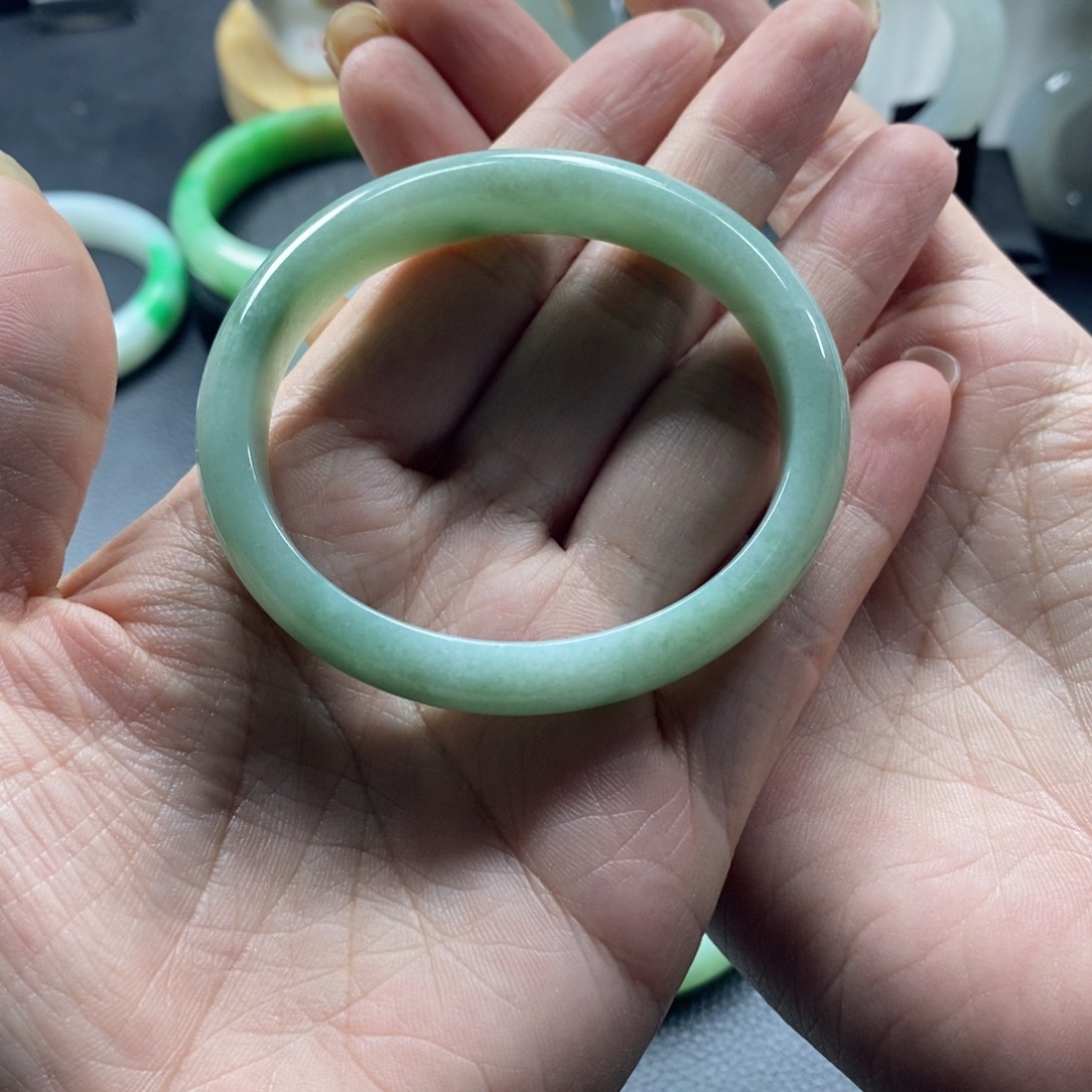 翡翠未镶嵌手镯天然翡翠手镯54