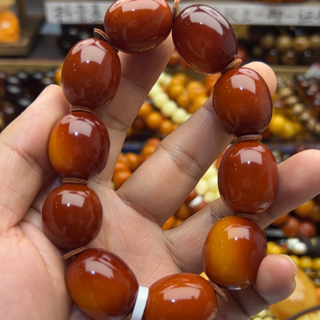 琥珀珠宝奇石未镶嵌