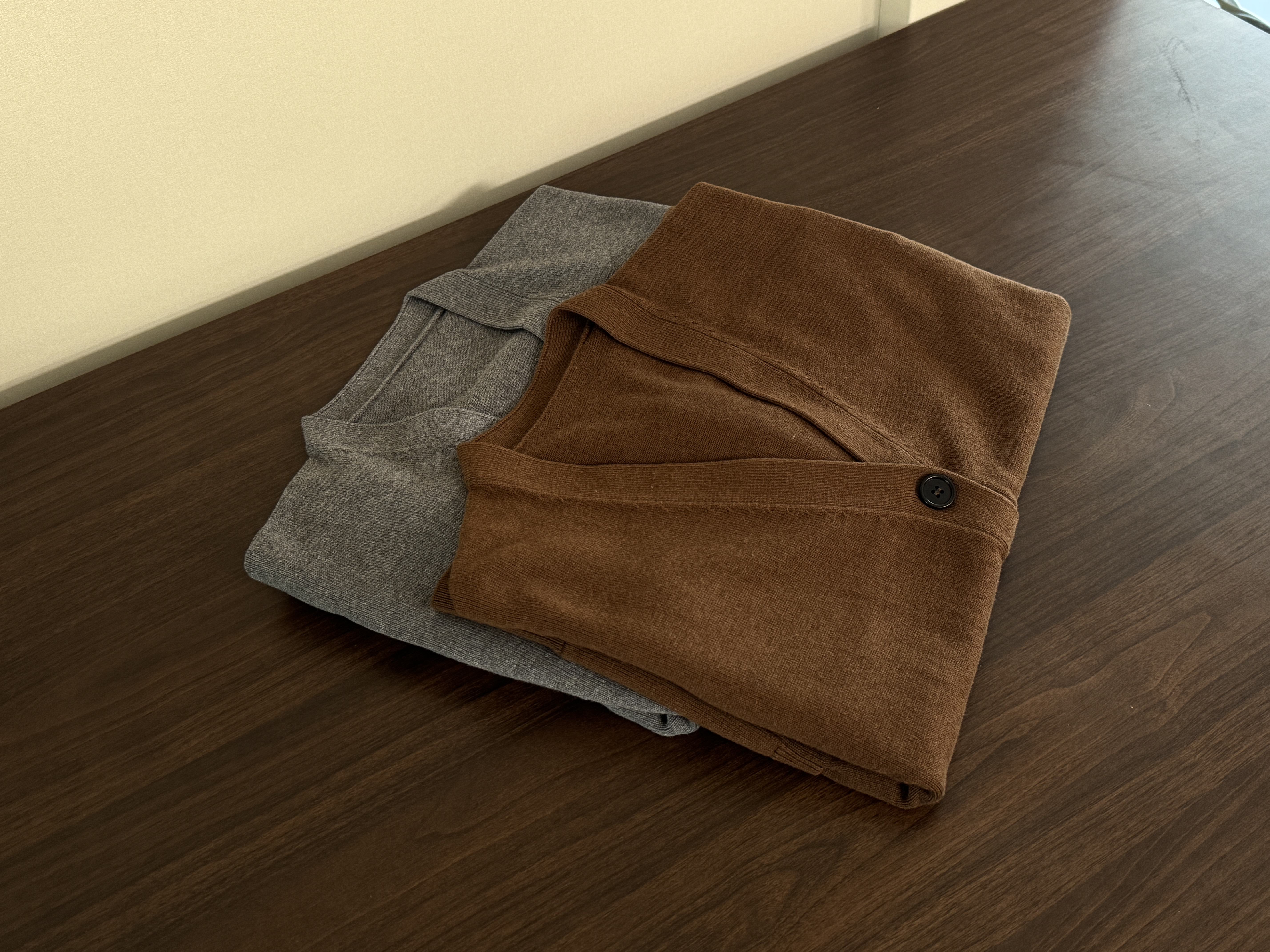 【焦糖拿铁】针织纯色秋季V领开衫时尚长袖毛衫秋冬女毛针织衫