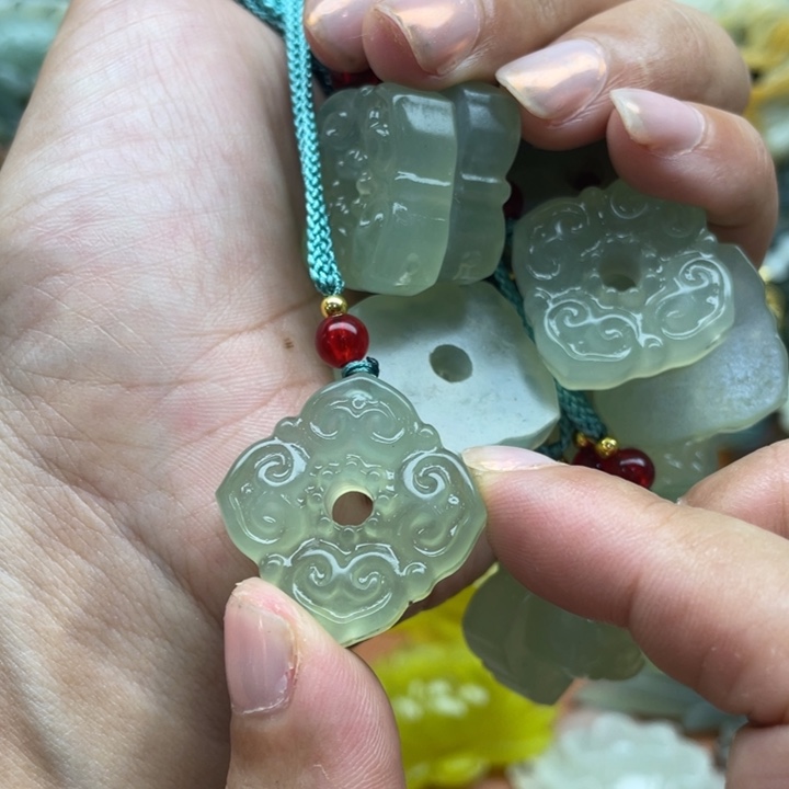 未镶嵌蛇纹石玉项链