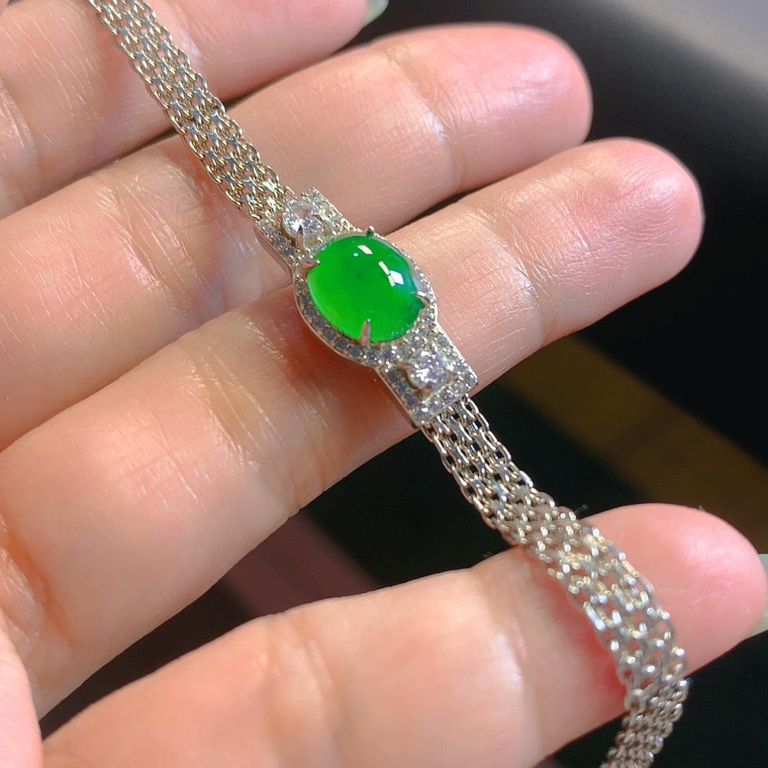 翡翠颈饰银S925镶嵌翡翠