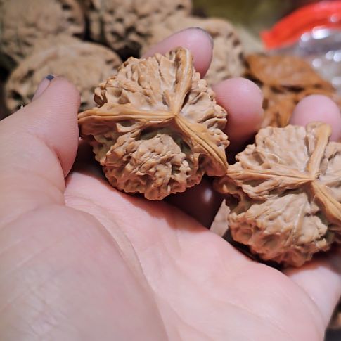 文玩核桃吊坠38盘山三楞