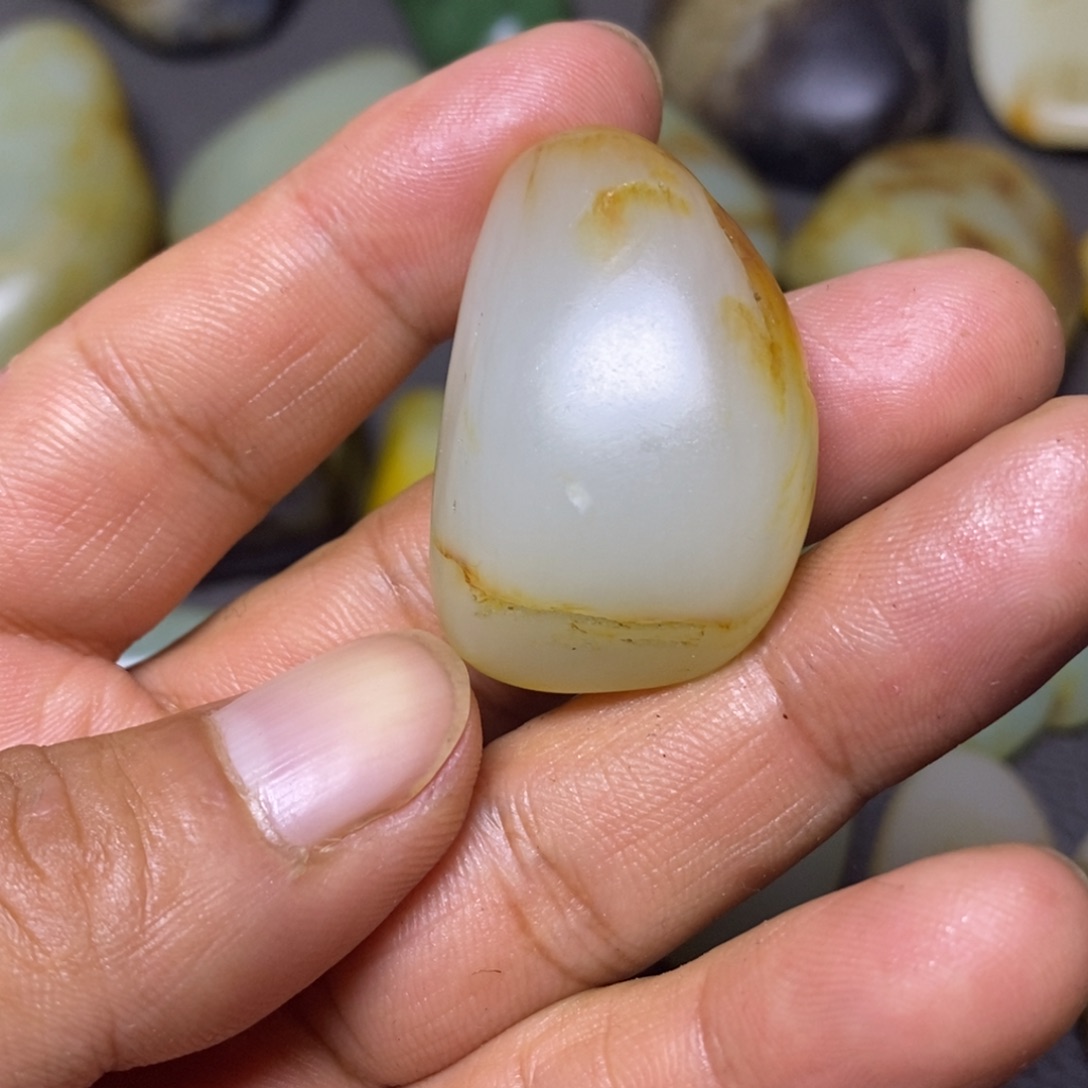 和田玉（糖玉）未镶嵌挂件