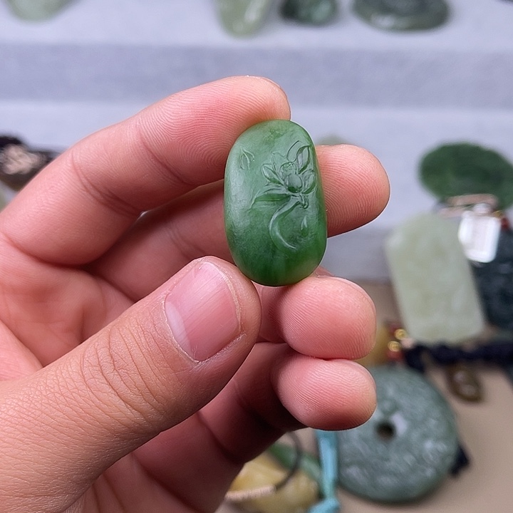 和田玉吊坠(不含链)未镶嵌