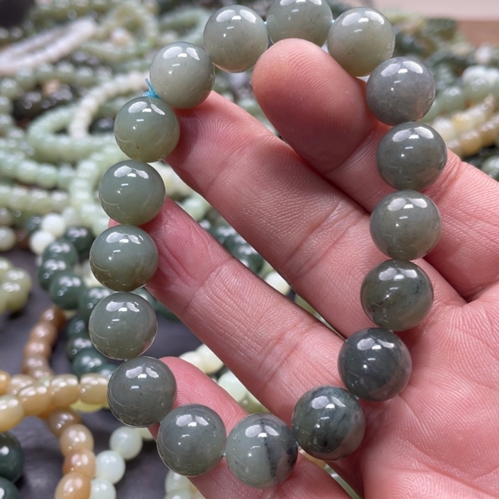 和田玉手链未镶嵌