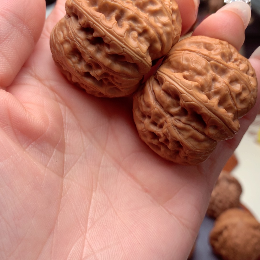 文玩核桃吊坠平谷元宝。  6号