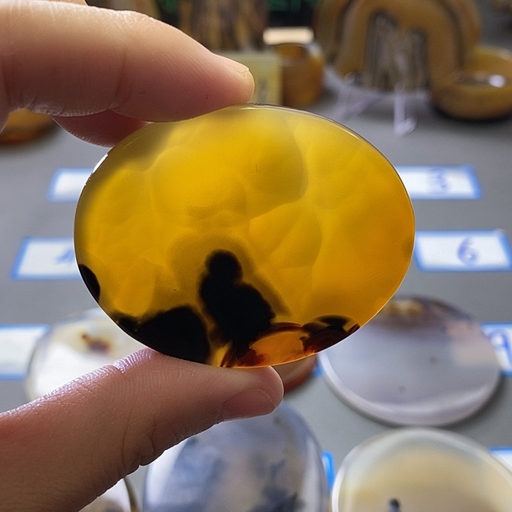 玛瑙/玉髓未镶嵌珠宝半成品69