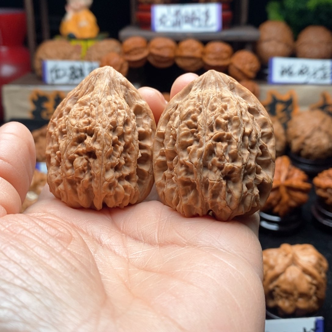 文玩核桃把件鸭嘴兽