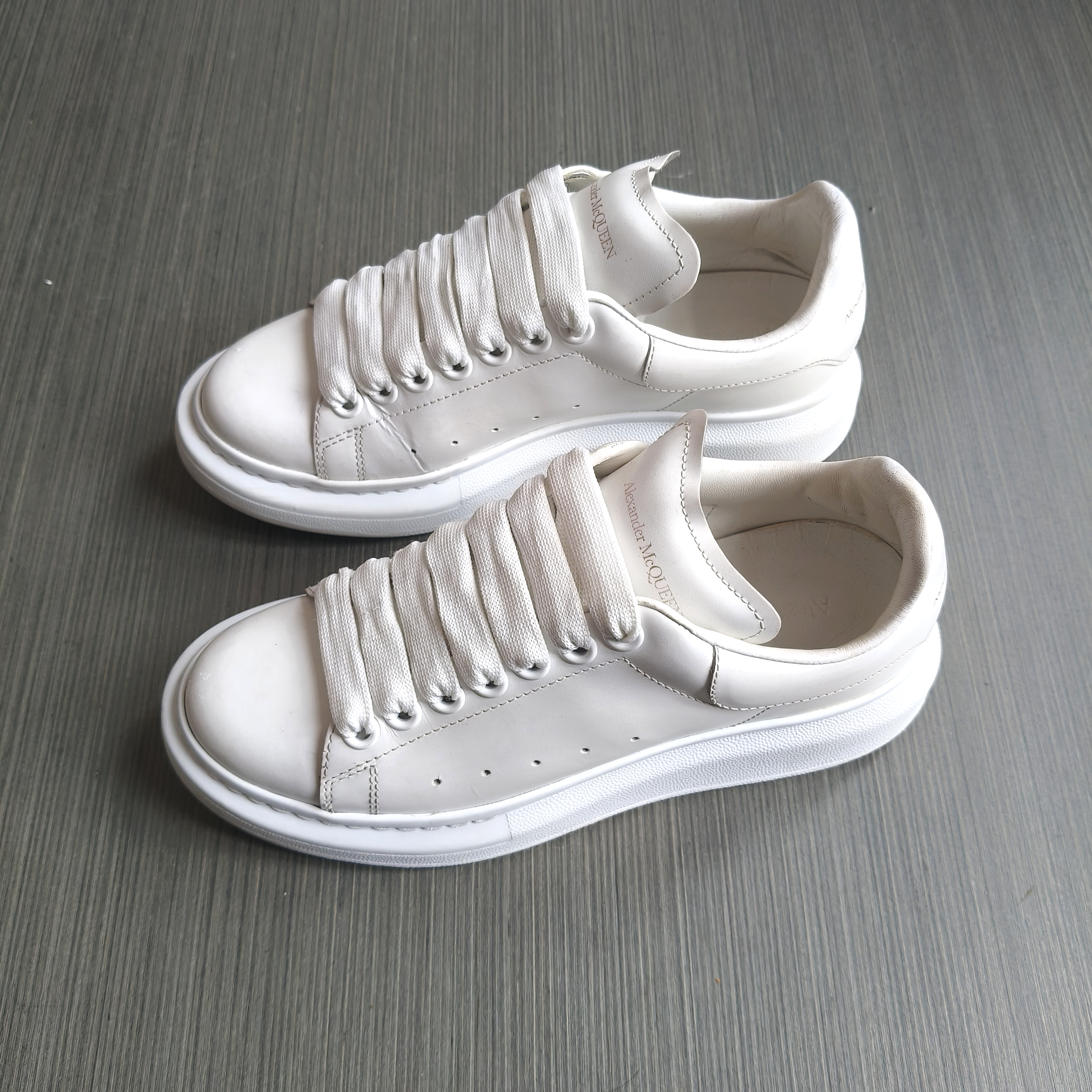 90新 Alexander McQueen/亚历山大·麦昆 36码/白尾 厚底休闲板鞋