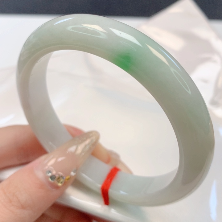 【闪购商品】翡翠手镯未镶嵌56+圈