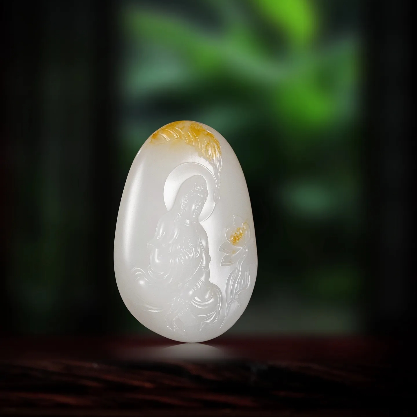 手工精雕原石观音玉佩男士佩戴精美珠宝饰品