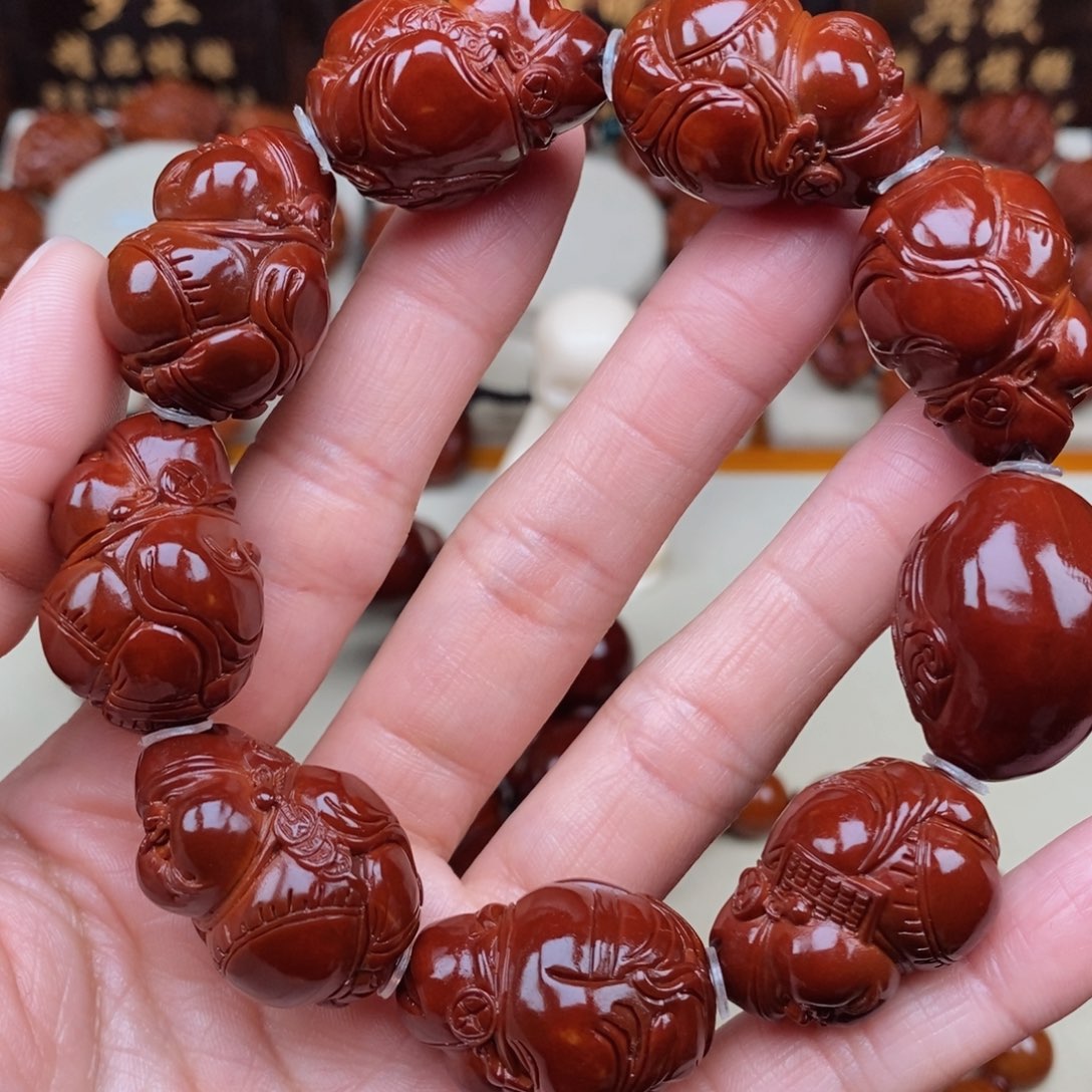 橄榄核吊坠金*财神，