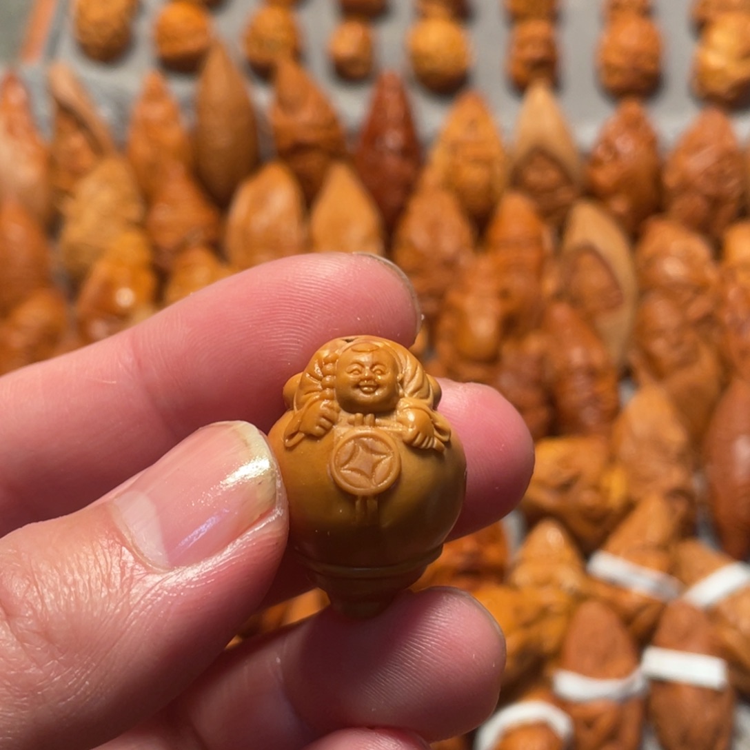 不***强橄榄核手串/手链弥勒三通