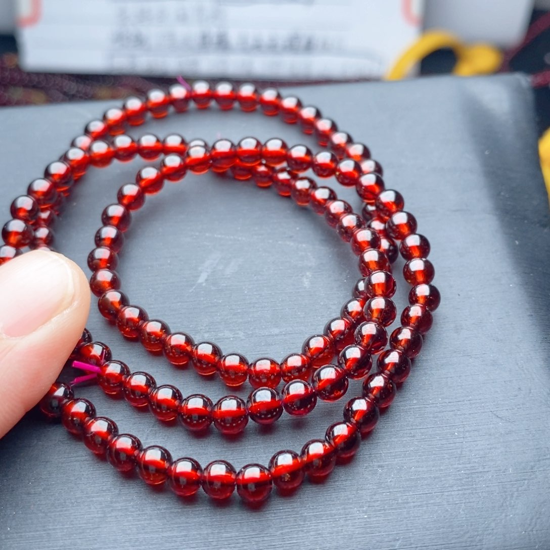 ᡣ***y未镶嵌手链石榴石