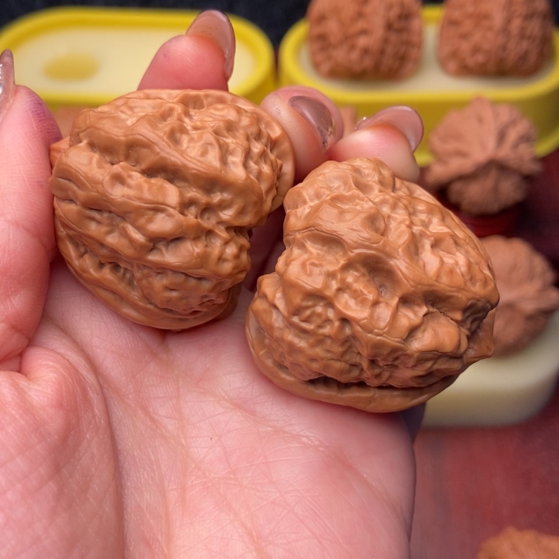 把件文玩核桃雨****鱼38四开背 蛤蟆头