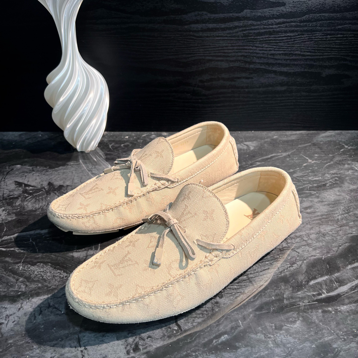 99新 LouisVuitton/路易威登 2222/42码/棕满印牛仔豆豆鞋休闲鞋