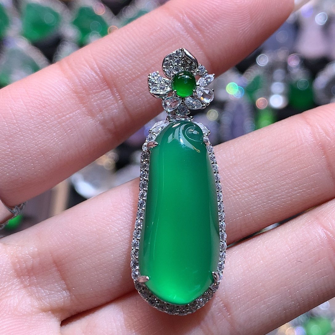 玛瑙/玉髓颈饰银S925镶嵌