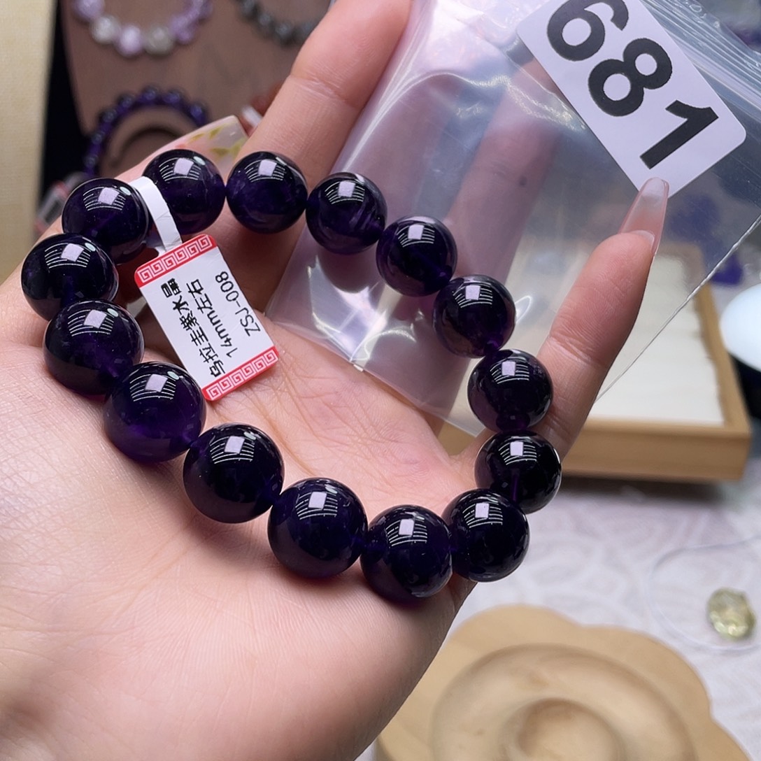 橘***^水晶未镶嵌珠宝半成品681