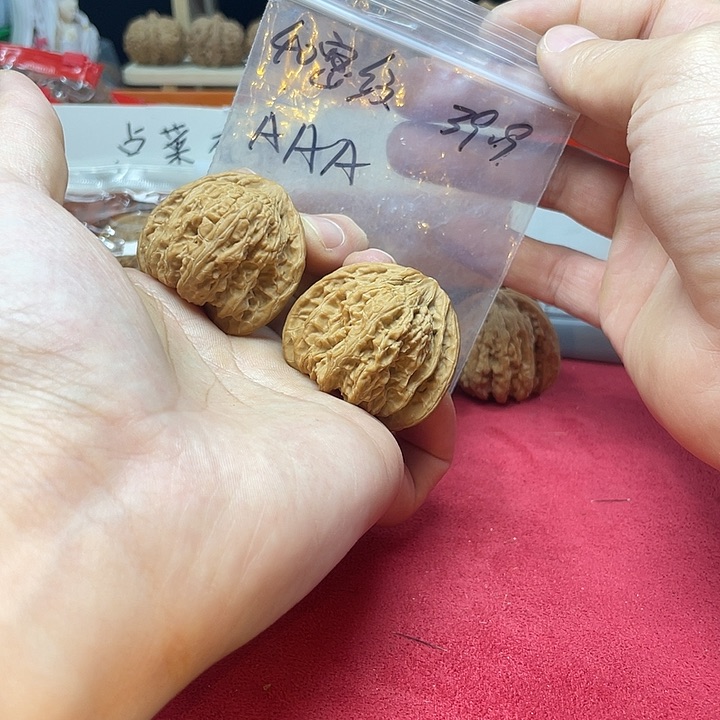 文玩核桃把件A*A密纹