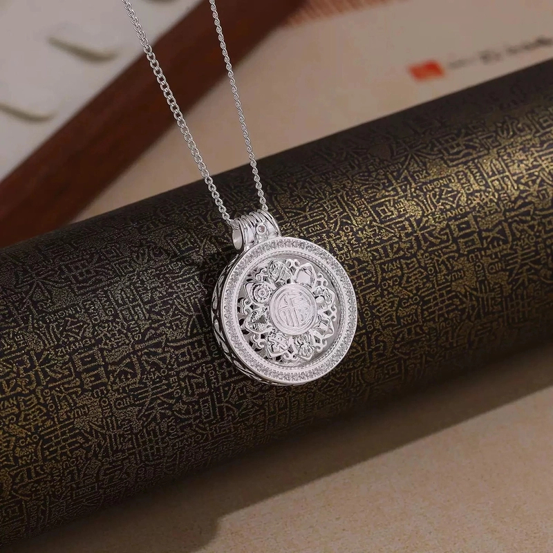 【抓紧处理】定制重工款气质风年味生肖挂饰720 长款罗盘