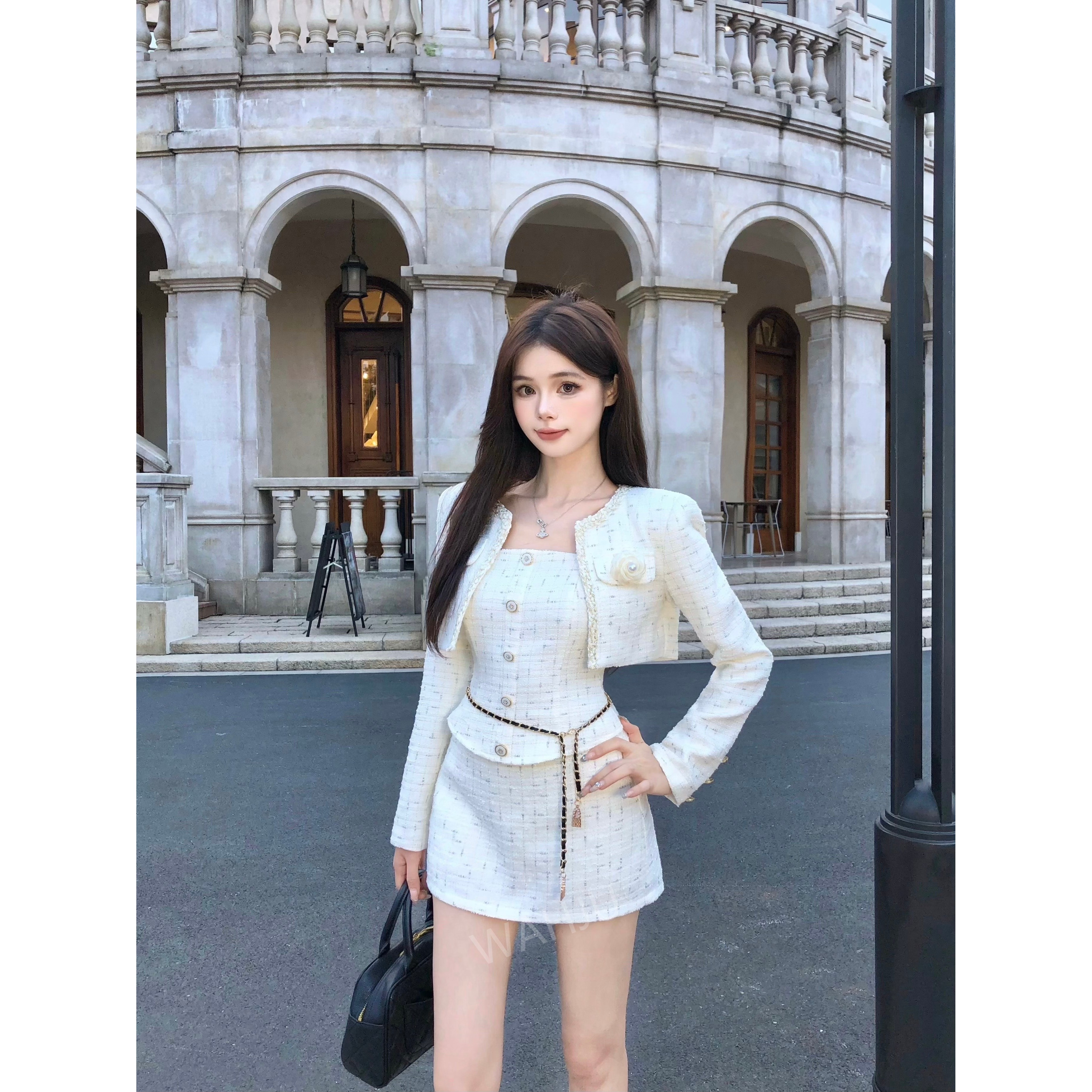 画解WAHJU【千金娜娜子】早秋设花朵计小香风杏色上衣背心半裙9775W