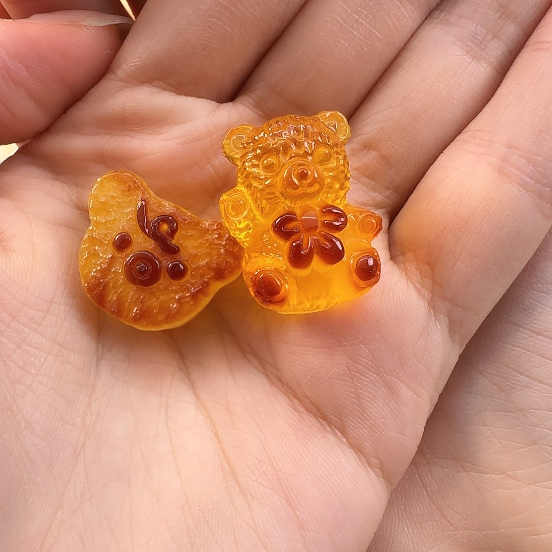 琥珀珠宝奇石未镶嵌